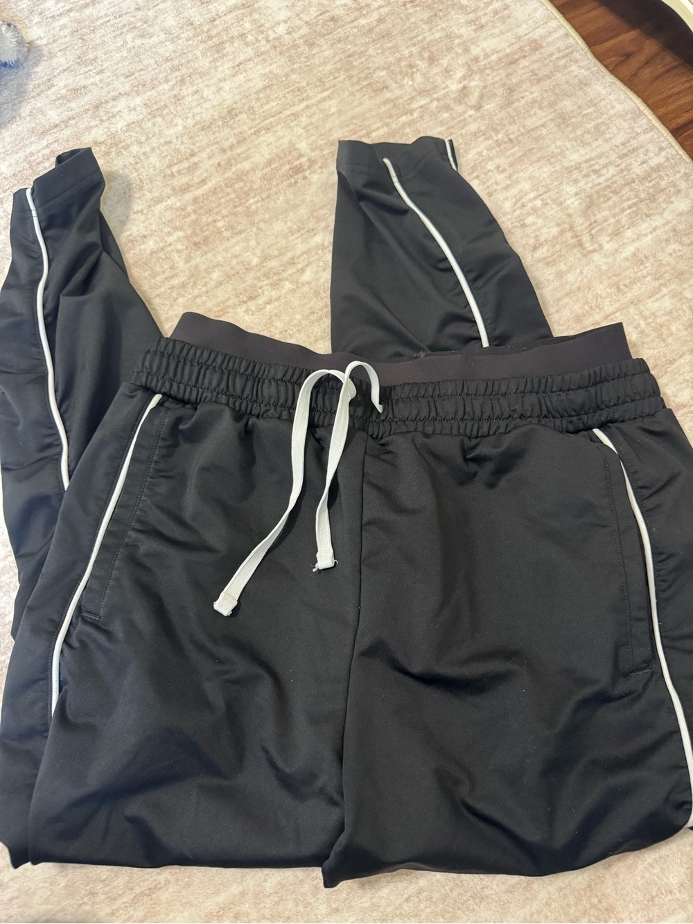 gymshark joggers men’s size large